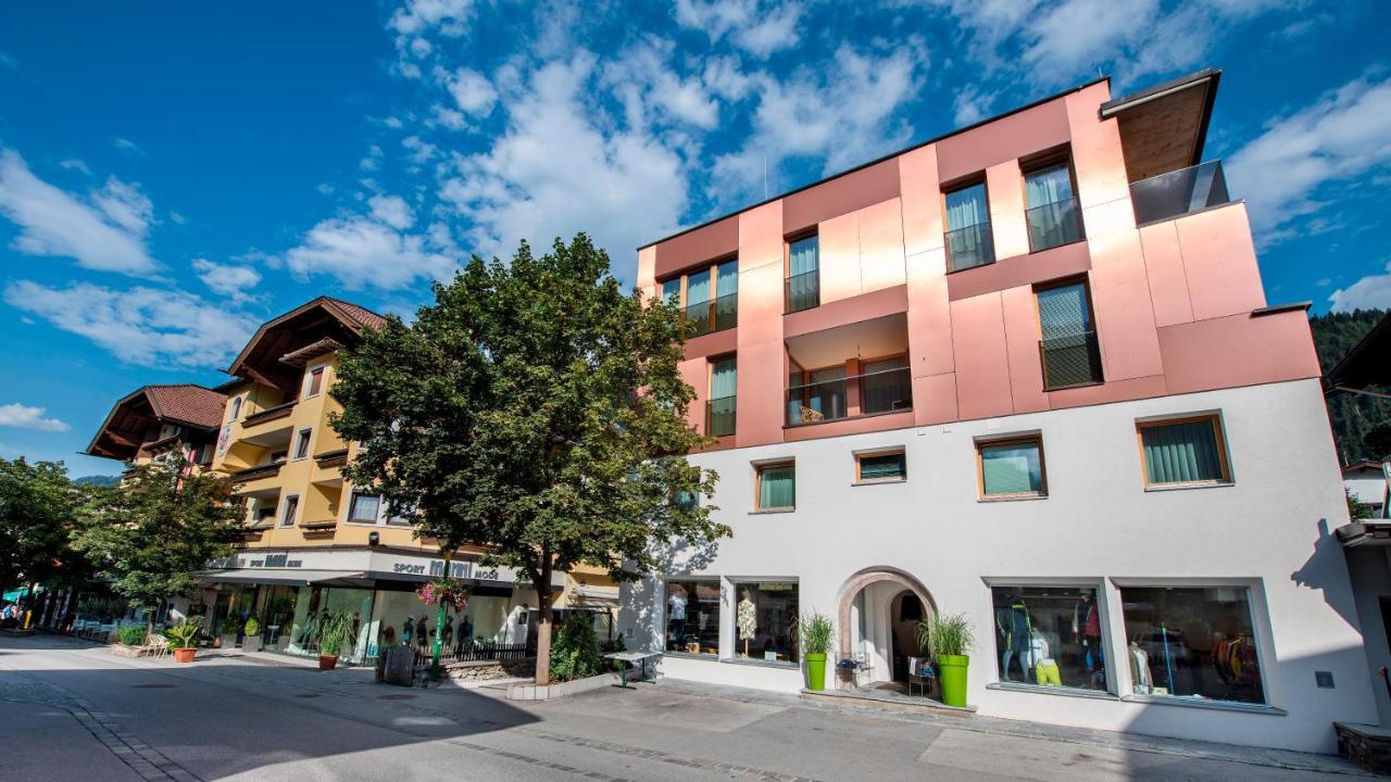 Manni Home - Rooms & Apartments Mayrhofen Exterior foto